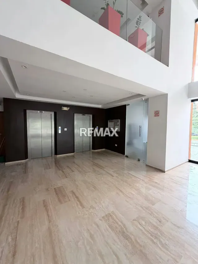 Se Vende Bello Apartamento en Res. Estratosfera en Urb. Valle Blanco - 13