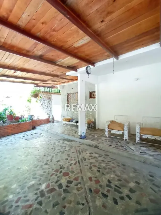 CASA DE ESQUINA EN VENTA - RESIDENCIAS PALO NEGRO ETAPA 1 - 12