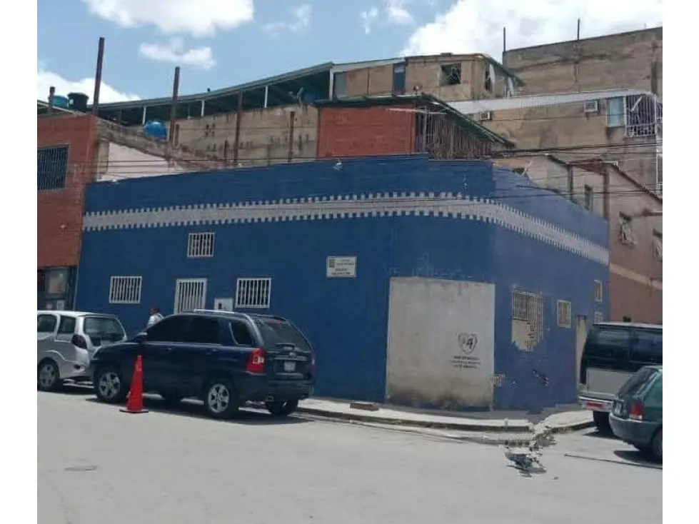 Casa Comercial en venta 102m², Catia/ Brasil y Washington