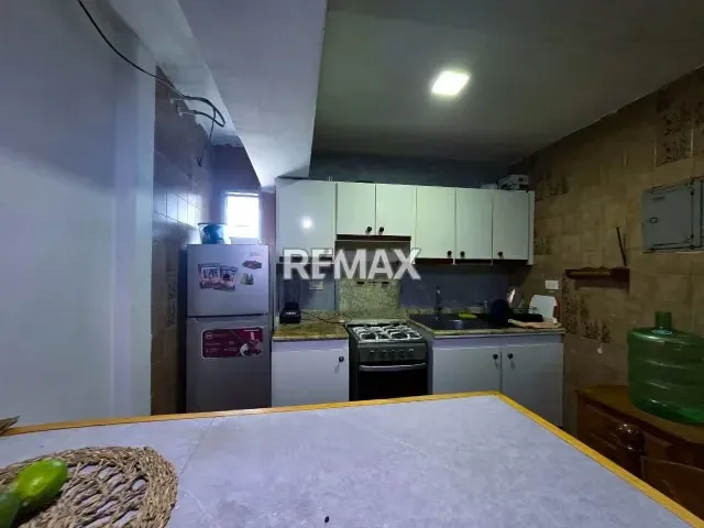 Estratégico apartamento en venta en Porlamar - Av. 4 de Mayo en Res. San Valentín. - 11
