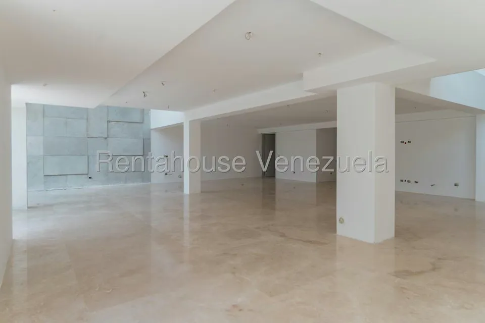 Casa (Multipes Niveles) en Venta en Los Naranjos del Cafetal, Distrito Metropolitano - 20