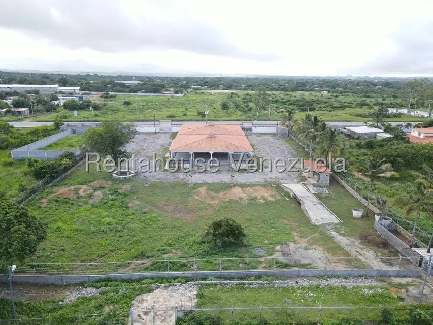 Comercial (Club Campestre) en Venta en Parroquia Tamaca, Lara - 3