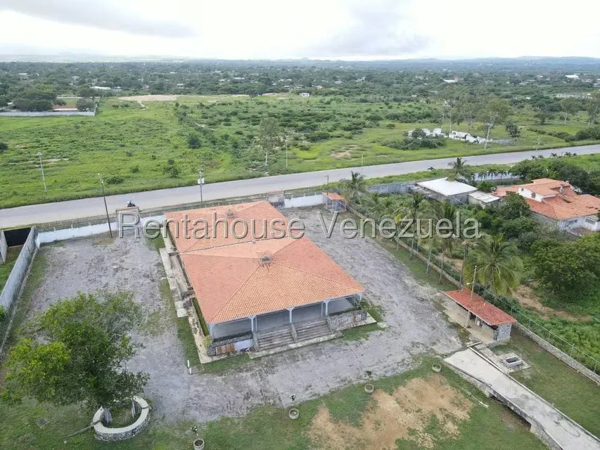 Comercial (Club Campestre) en Venta en Parroquia Tamaca, Lara - 5