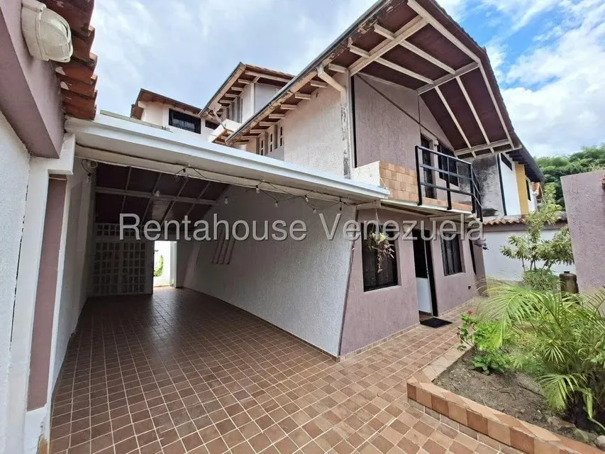 Casa (Multipes Niveles) en Venta en Urbanizacion los Pinos, Merida - 2