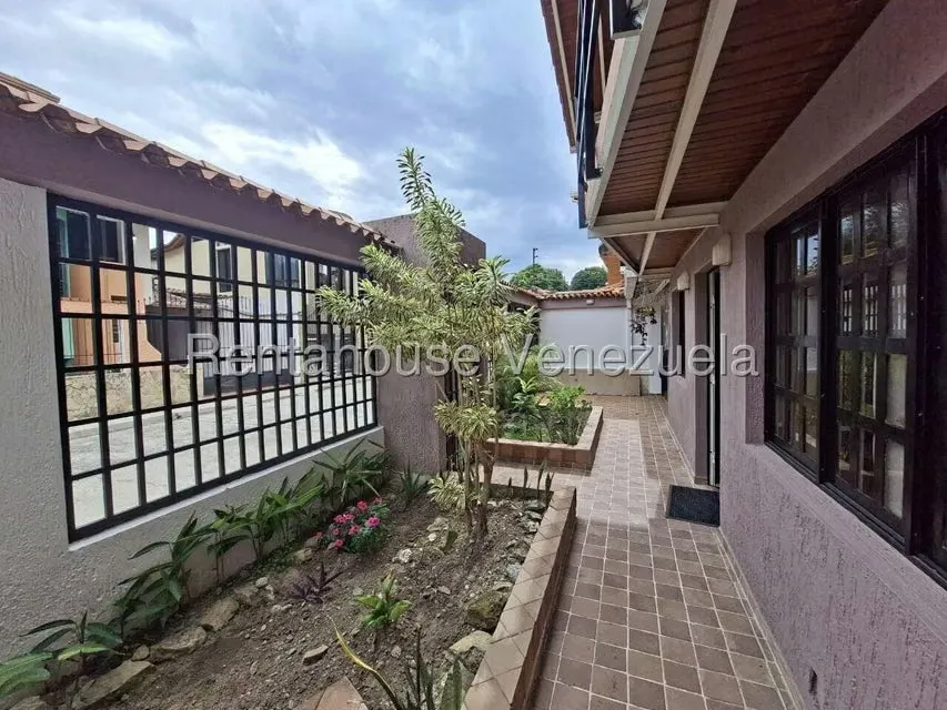 Casa (Multipes Niveles) en Venta en Urbanizacion los Pinos, Merida - 4
