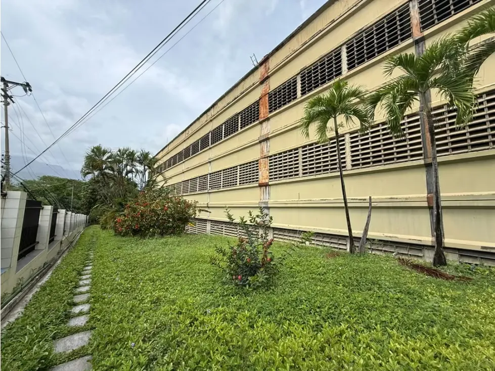 Se alquila Galpon 980m² Guatire - 10