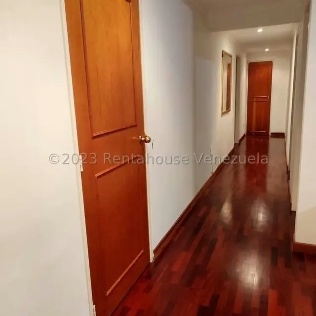 Apartamento (1 Nivel) en Venta en La Lagunita Country Club, Distrito Metropolitano - 8