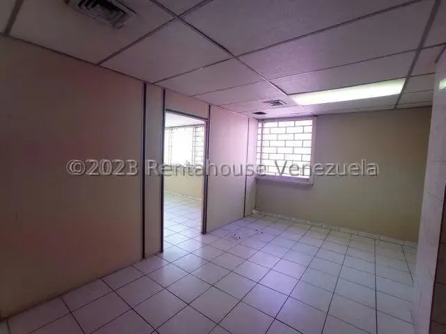 Comercial (Oficina) en Venta en Zona Centro, Aragua - 11