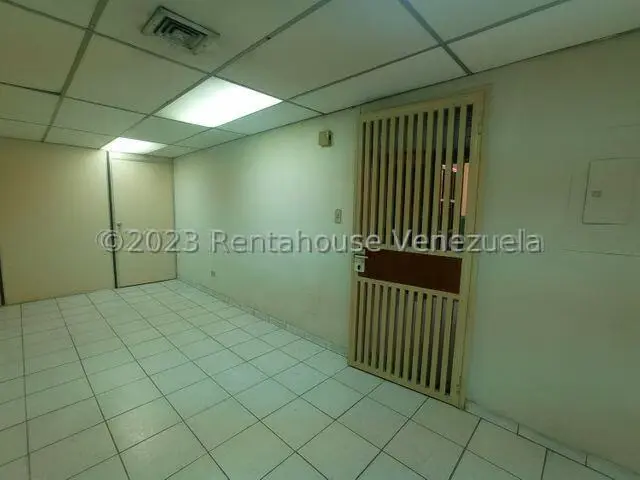 Comercial (Oficina) en Venta en Zona Centro, Aragua - 8