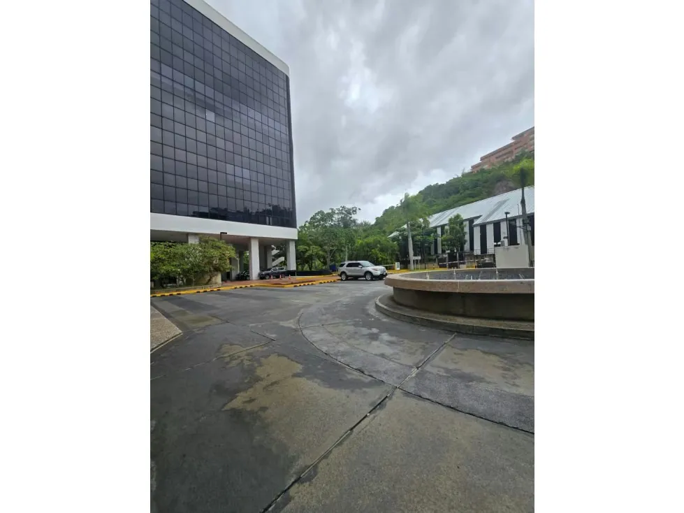 OFICINA EN VENTA 157 M2 - URB CHUAO - 17