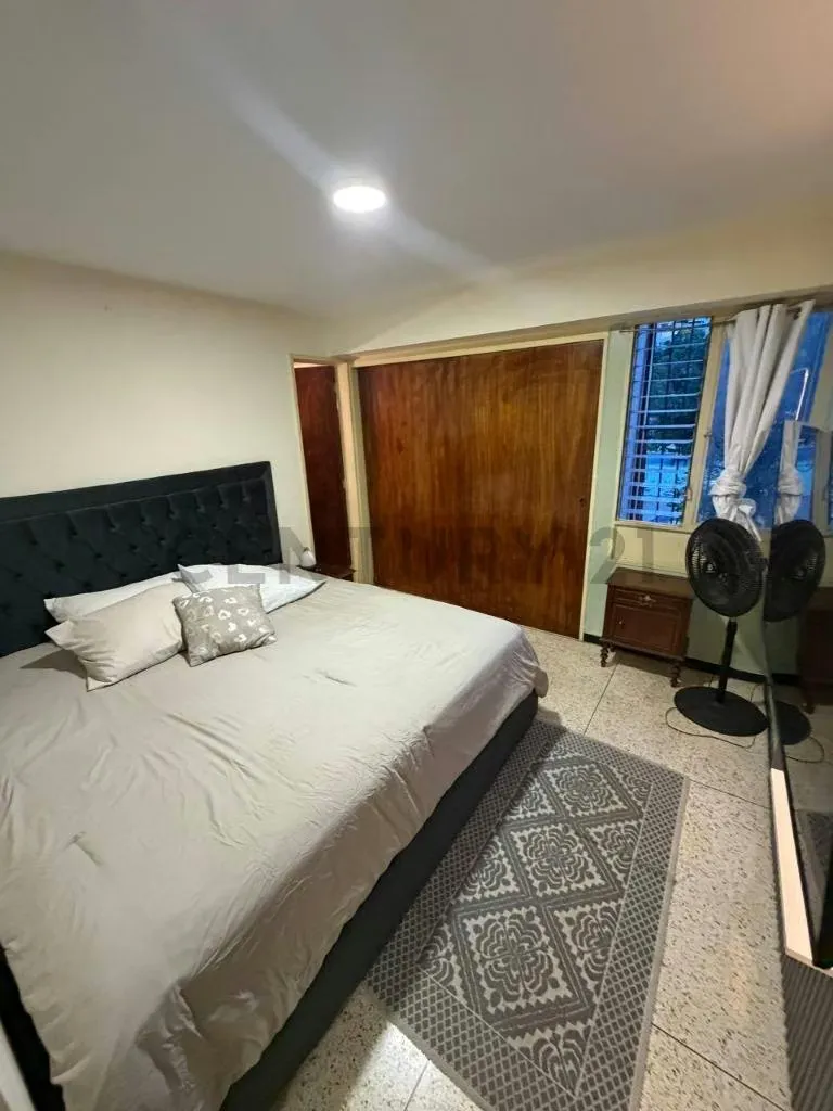 Apartamento de 125mts2 con Depósito adicional Privado de 84m² en El Paraíso - 11