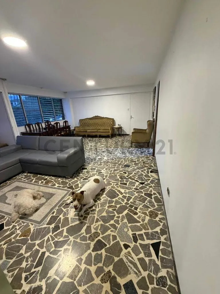 Apartamento de 125mts2 con Depósito adicional Privado de 84m² en El Paraíso - 3