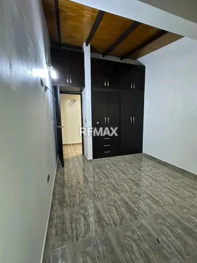 Casa. Venta. Tariba - 11