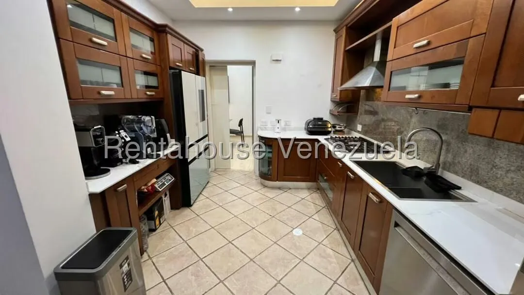 Apartamento (Planta Baja) en Venta en La Tahona, Distrito Metropolitano - 13