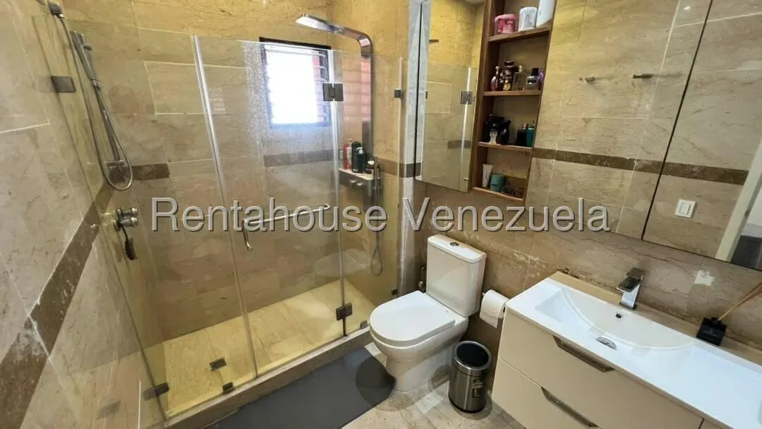 Apartamento (Planta Baja) en Venta en La Tahona, Distrito Metropolitano - 22