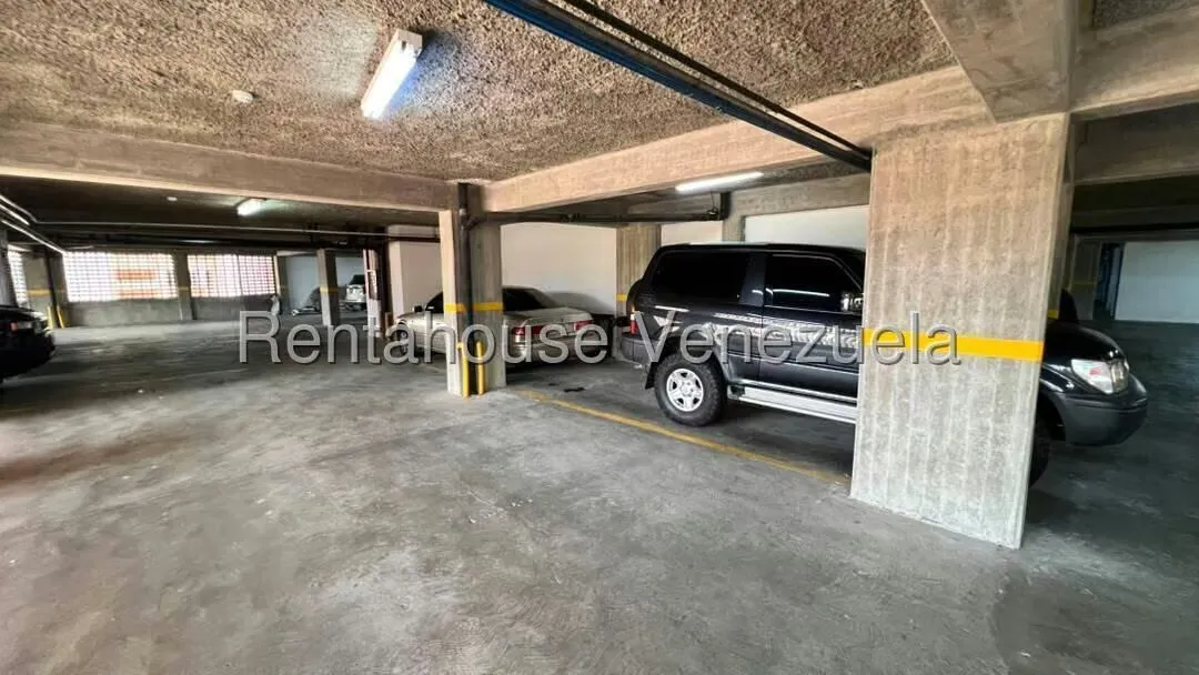 Apartamento (Planta Baja) en Venta en La Tahona, Distrito Metropolitano - 33