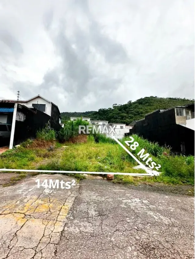 Se Vende Parcela en Colinas de Pirineos - 3