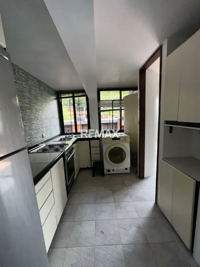 APARTAMENTO EN VENTA EN URB. LAS CHIMENEAS, RES. EL PEDREGAL VALENCIA EDO. CARABOBO - 6