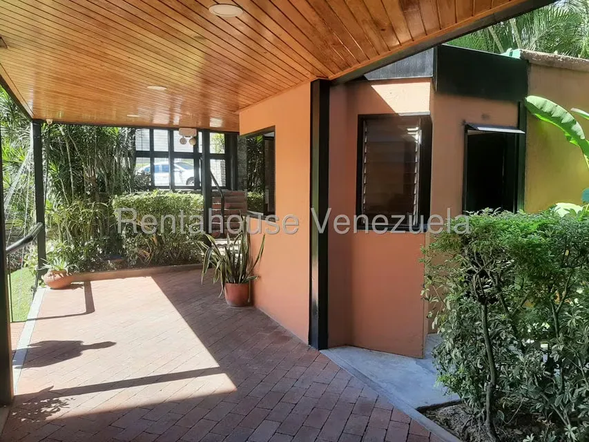 Apartamento (1 Nivel) en Alquiler en La Alameda, Distrito Metropolitano - 3