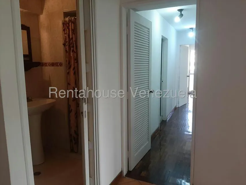 Apartamento (1 Nivel) en Alquiler en La Alameda, Distrito Metropolitano - 24