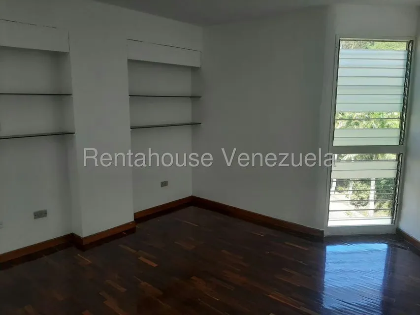 Apartamento (1 Nivel) en Alquiler en La Alameda, Distrito Metropolitano - 34