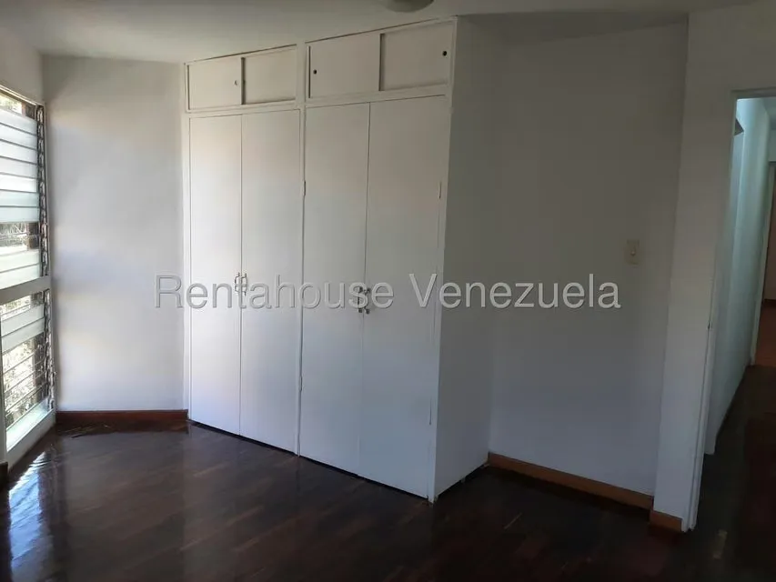 Apartamento (1 Nivel) en Alquiler en La Alameda, Distrito Metropolitano - 35