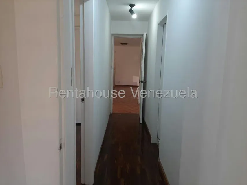 Apartamento (1 Nivel) en Alquiler en La Alameda, Distrito Metropolitano - 36