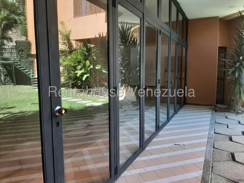 Apartamento (1 Nivel) en Alquiler en La Alameda, Distrito Metropolitano - 41