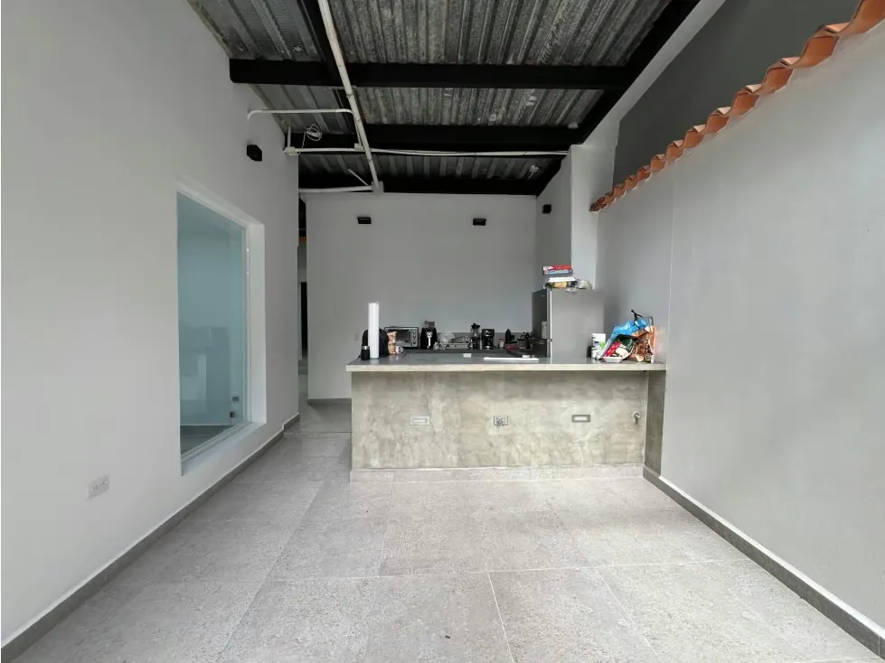Se vende/alquila casa 1240m² 23h/17b/3e Colinas de Bello Monte - 34