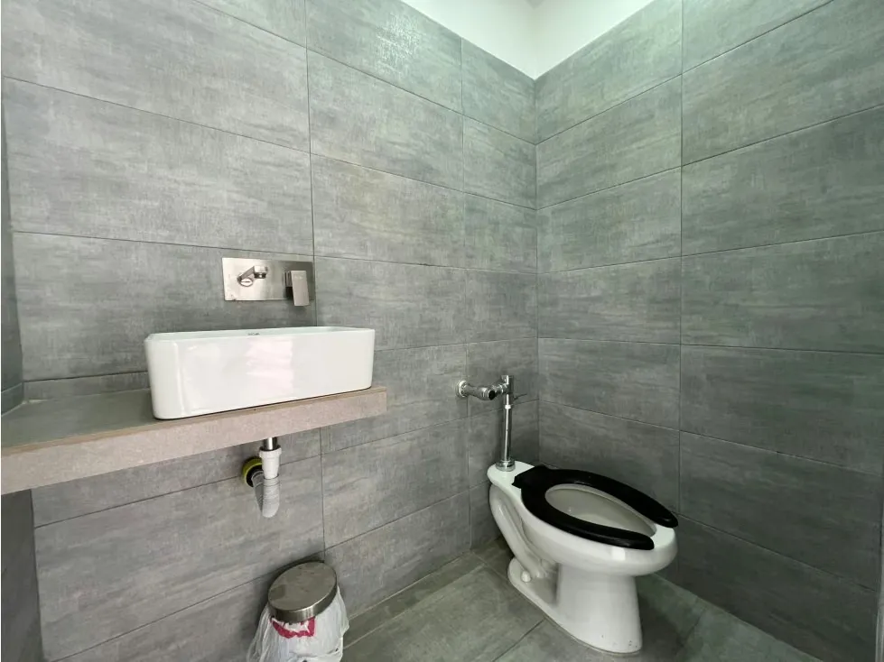 Se vende/alquila casa 1240m² 23h/17b/3e Colinas de Bello Monte - 55