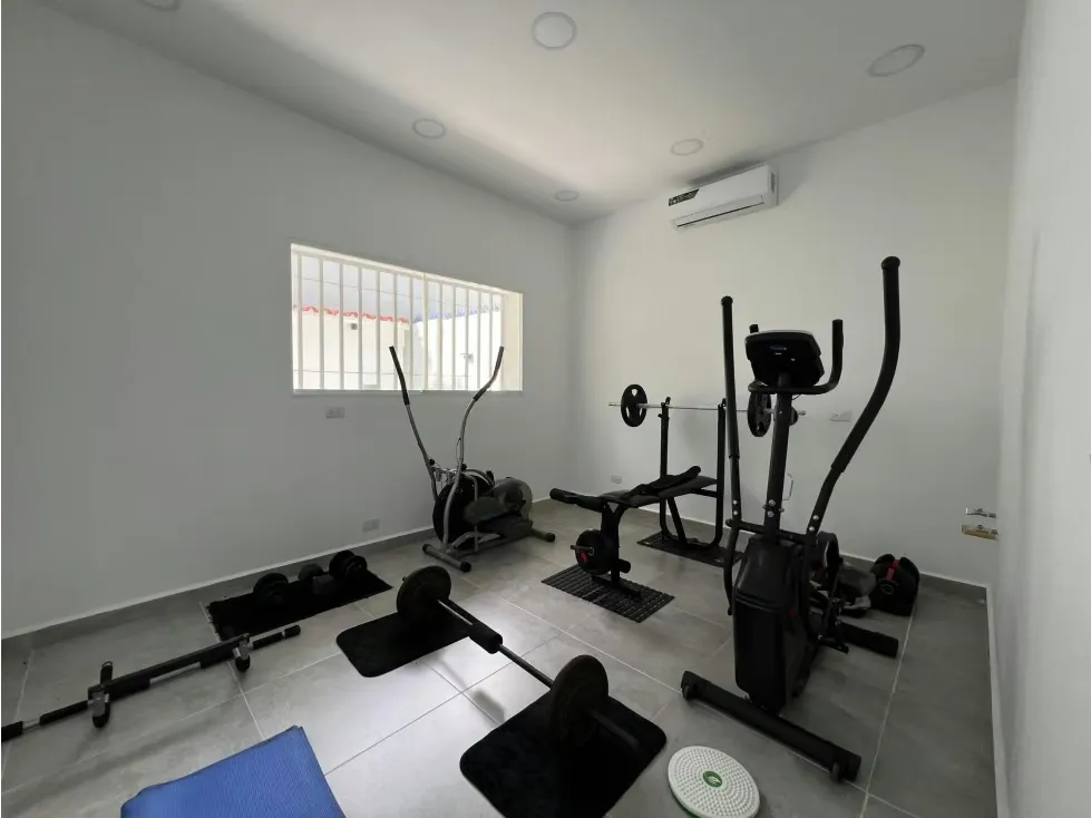 Se vende/alquila casa 1240m² 23h/17b/3e Colinas de Bello Monte - 58