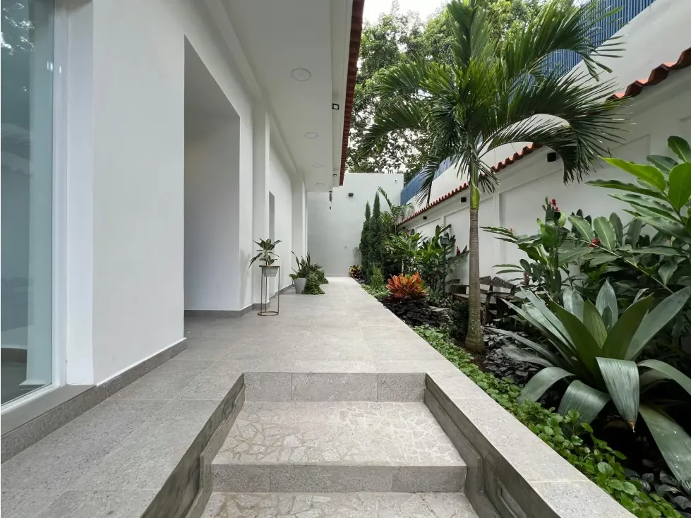 Se vende/alquila casa 1240m² 23h/17b/3e Colinas de Bello Monte - 7
