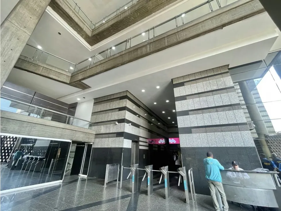 Se vende oficina 200 m2 Sabana Grande - 2