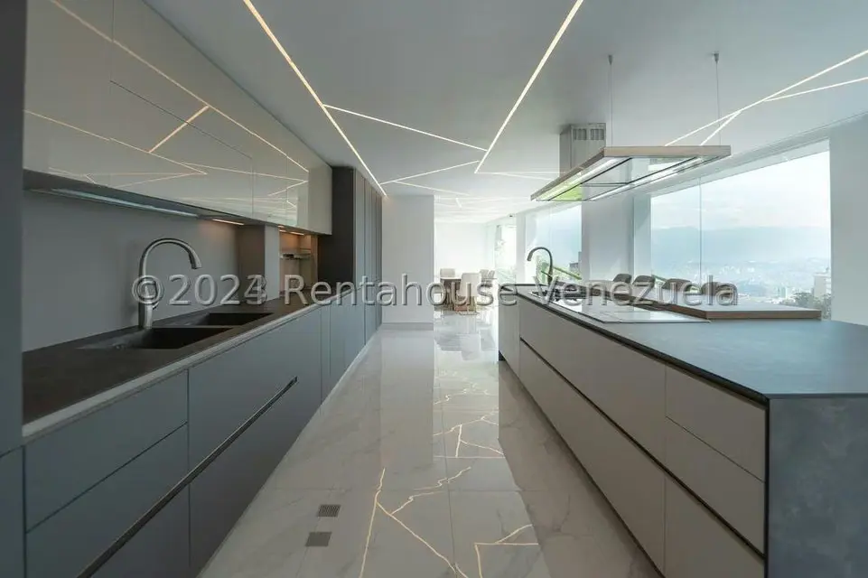 Casa (Multipes Niveles) en Venta en Los Naranjos del Cafetal, Distrito Metropolitano - 12
