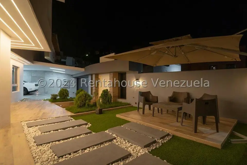 Casa (Multipes Niveles) en Venta en Los Naranjos del Cafetal, Distrito Metropolitano - 21