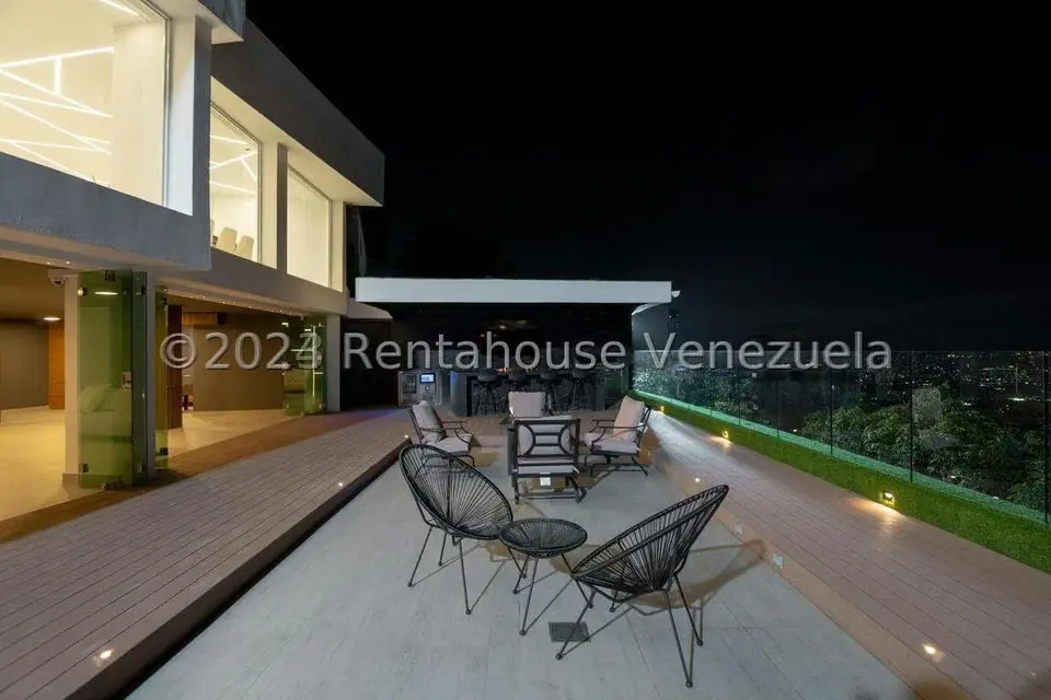 Casa (Multipes Niveles) en Venta en Los Naranjos del Cafetal, Distrito Metropolitano - 30