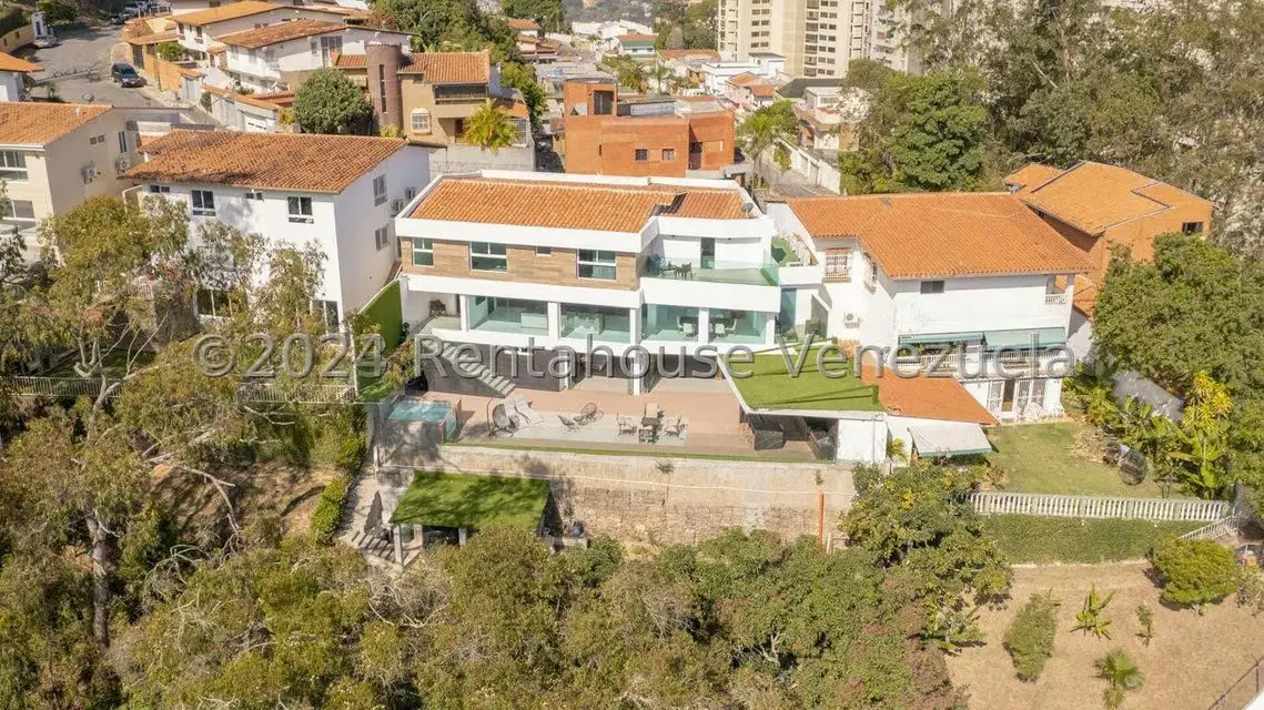 Casa (Multipes Niveles) en Venta en Los Naranjos del Cafetal, Distrito Metropolitano - 31