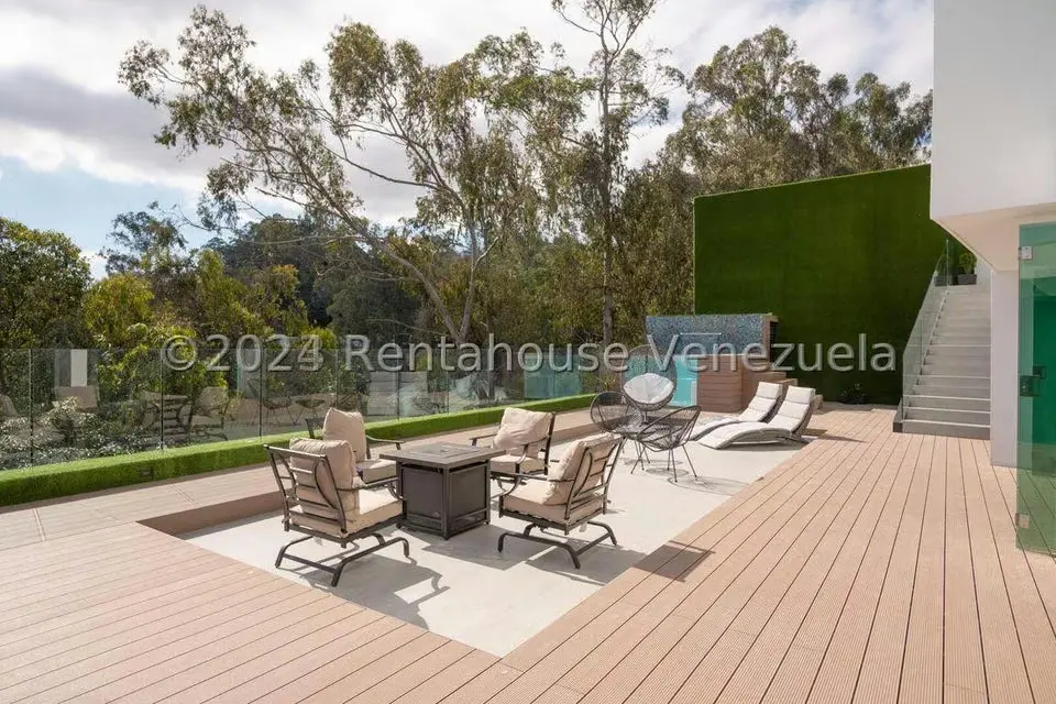 Casa (Multipes Niveles) en Venta en Los Naranjos del Cafetal, Distrito Metropolitano - 32