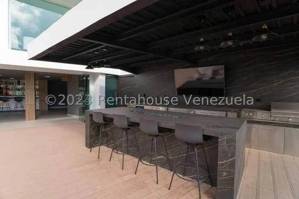 Casa (Multipes Niveles) en Venta en Los Naranjos del Cafetal, Distrito Metropolitano - 33
