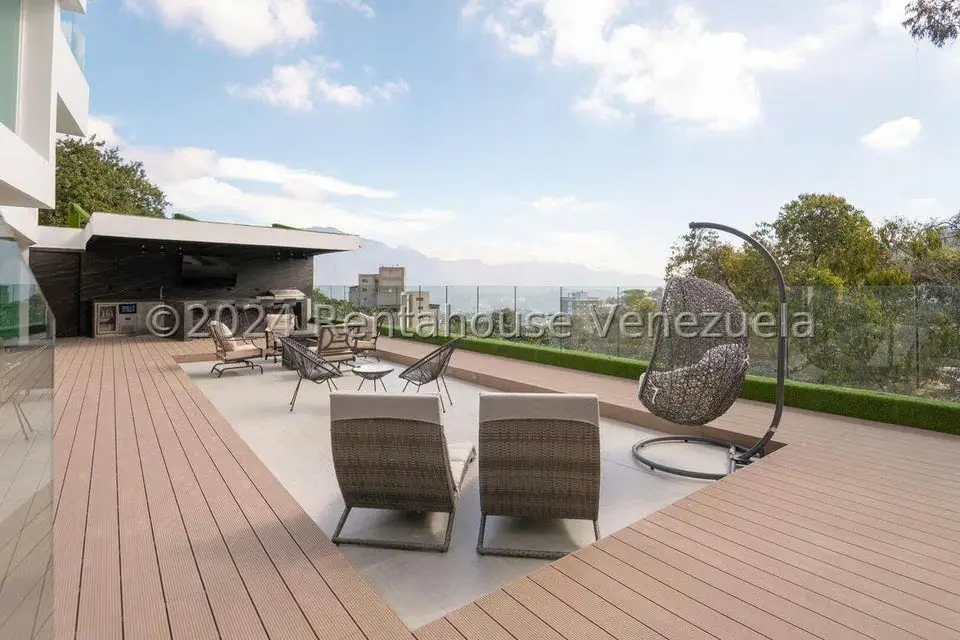 Casa (Multipes Niveles) en Venta en Los Naranjos del Cafetal, Distrito Metropolitano - 40
