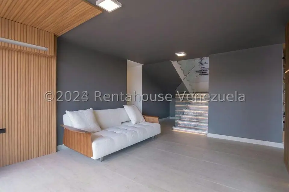 Casa (Multipes Niveles) en Venta en Los Naranjos del Cafetal, Distrito Metropolitano - 44