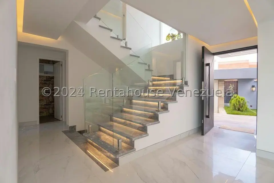 Casa (Multipes Niveles) en Venta en Los Naranjos del Cafetal, Distrito Metropolitano - 7