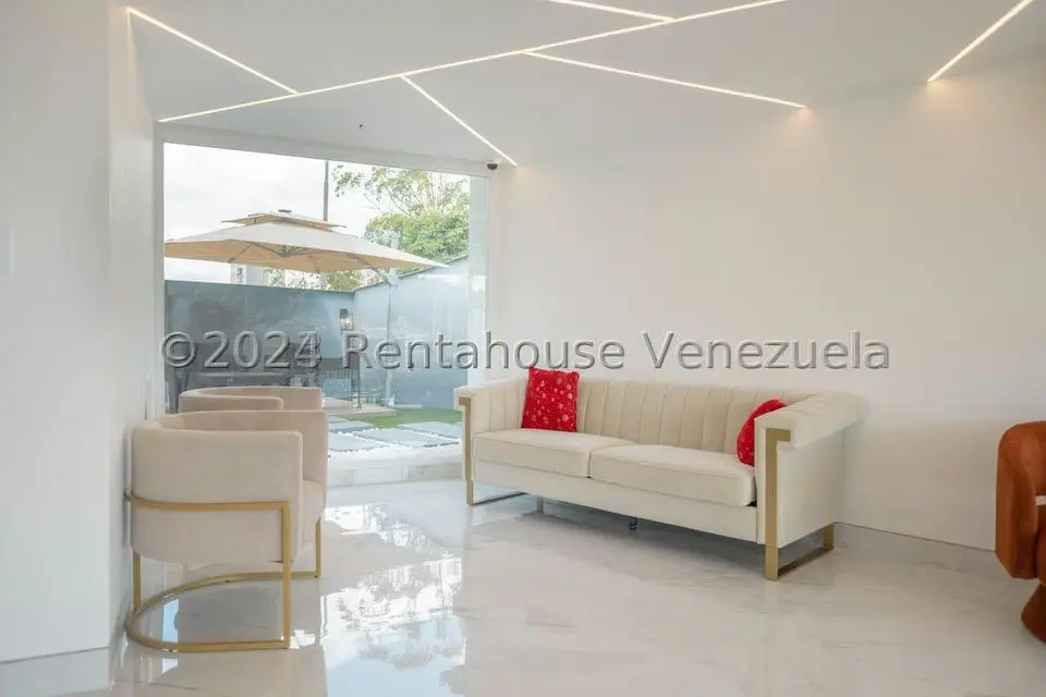 Casa (Multipes Niveles) en Venta en Los Naranjos del Cafetal, Distrito Metropolitano - 8