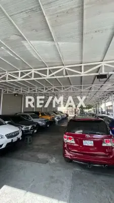 En Venta Local en el Centro de la Ciudad, excelente ubicacion a pie de Calle. - 4