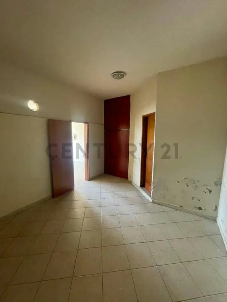 Anexo en Barcelona Century 21 presenta este versátil espacio de 40 m2. - 7