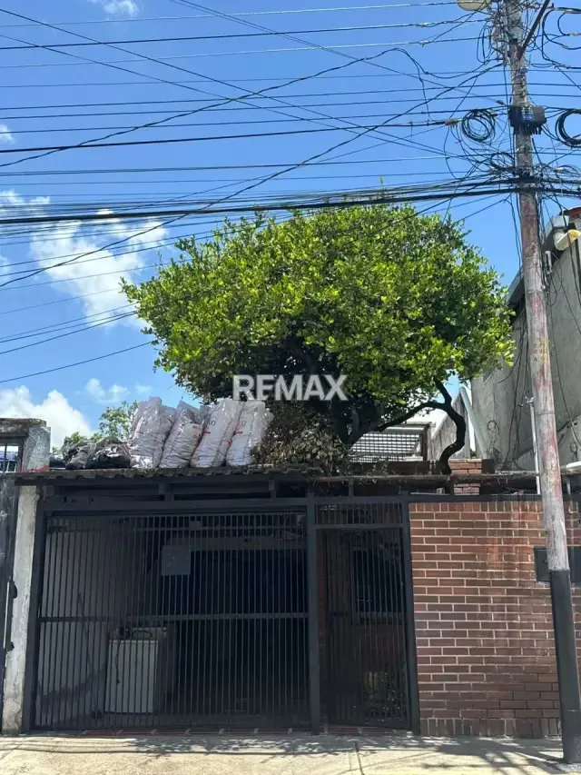 En Venta Casa en zona Centro Este