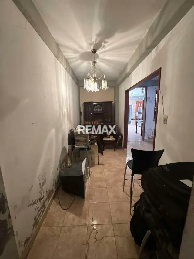 En Venta Casa en zona Centro Este - 5