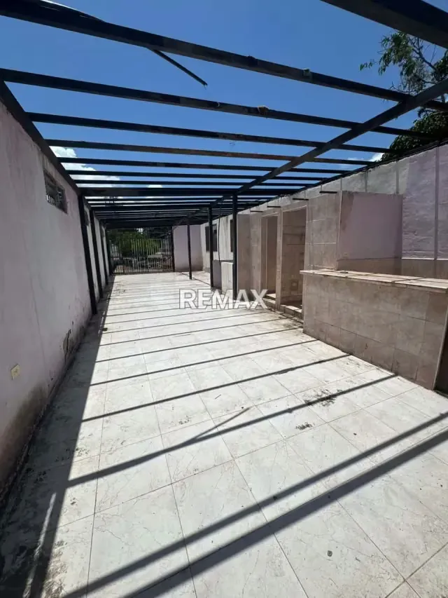 En Venta Casa en zona Centro Este - 10