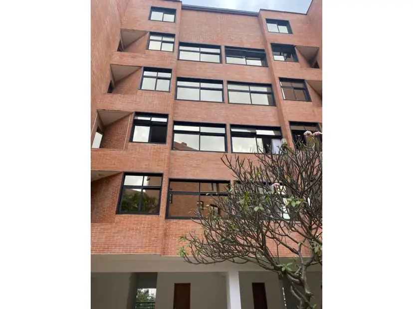 Vendo apto 300m2 3h+s/4b+s/4p LAS MERCEDES