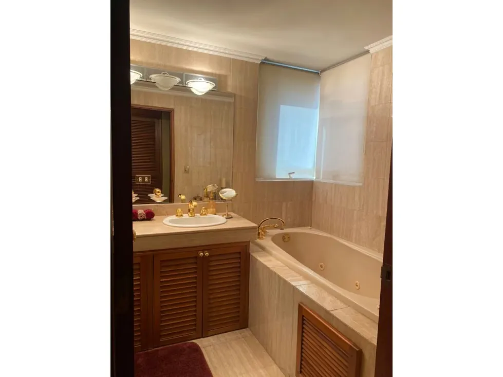 Vendo apto 300m2 3h+s/4b+s/4p LAS MERCEDES - 23